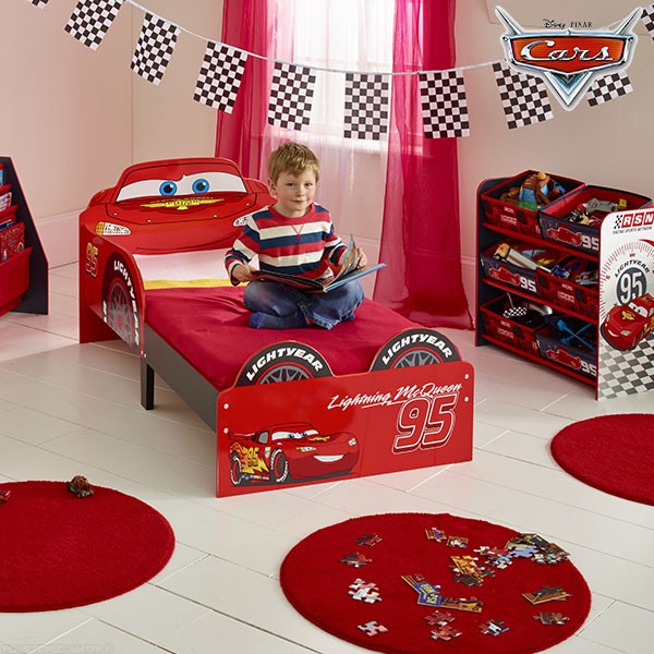 Disney Cars - Lit pour enfants avec tiroirs de rangement sous le lit pour  matelas 140cm x 70cm - Cdiscount Maison