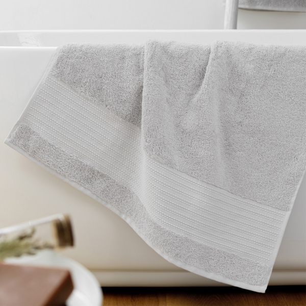 Serviette de douche 70x130 cm Coton Nuage